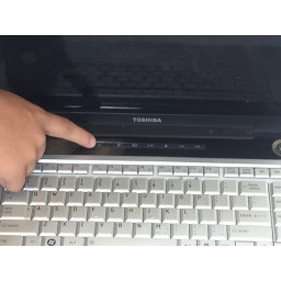 Замена батареи Toshiba Satellite A215-S4757